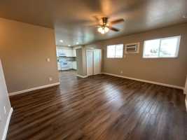 featured image of 417 E Locust St