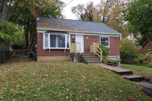 1646 Raglan St - Photo 1 of 1