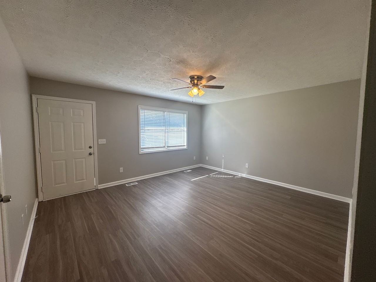 108 Wiley St - Photo 3 of 14