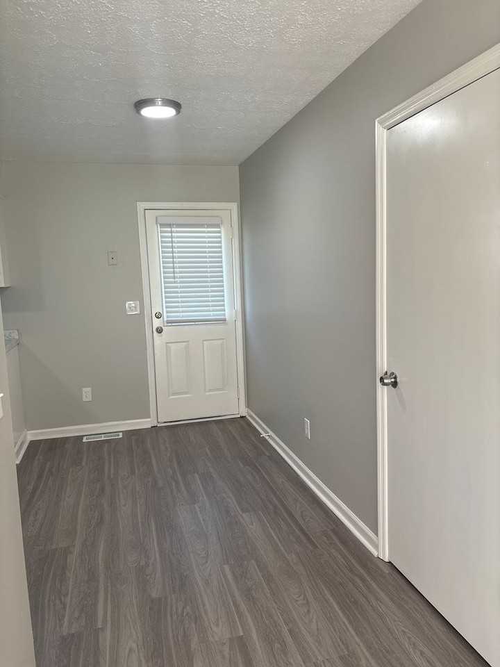 108 Wiley St - Photo 6 of 14