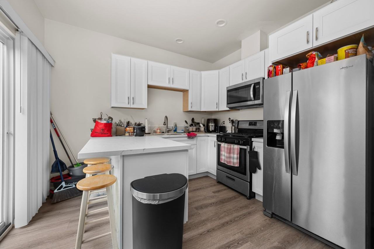 5394 Redding Rd - Photo 3 of 14