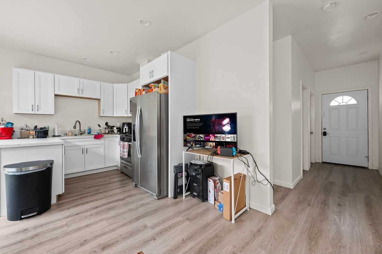 5394 Redding Rd - Photo 5 of 14