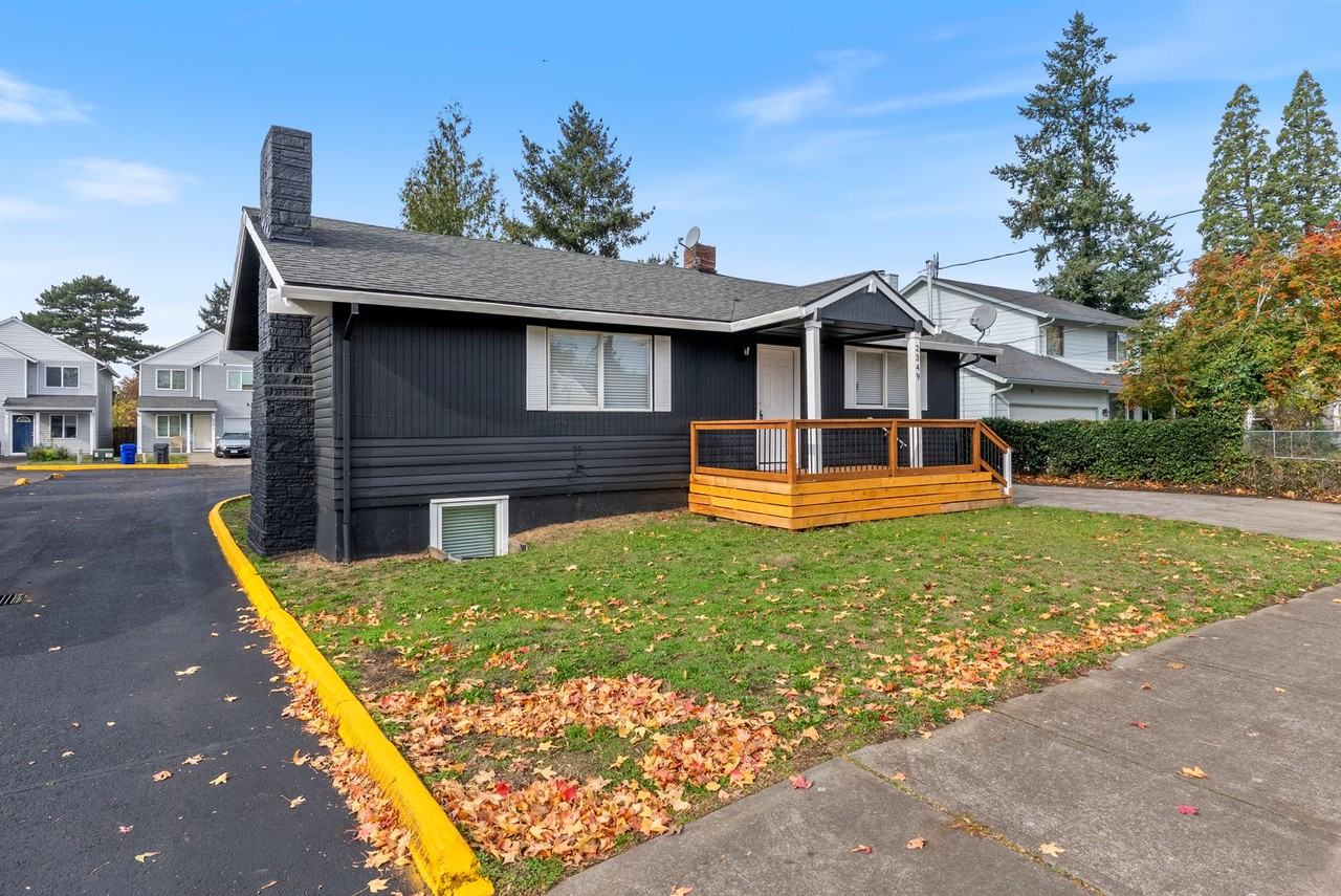 2349 Southeast 89th Avenue - Photo 7 of 33