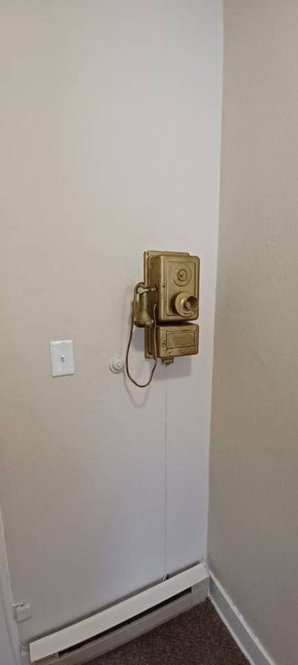 Vibrant Southeast Portland Living! - Photo 4 of 17