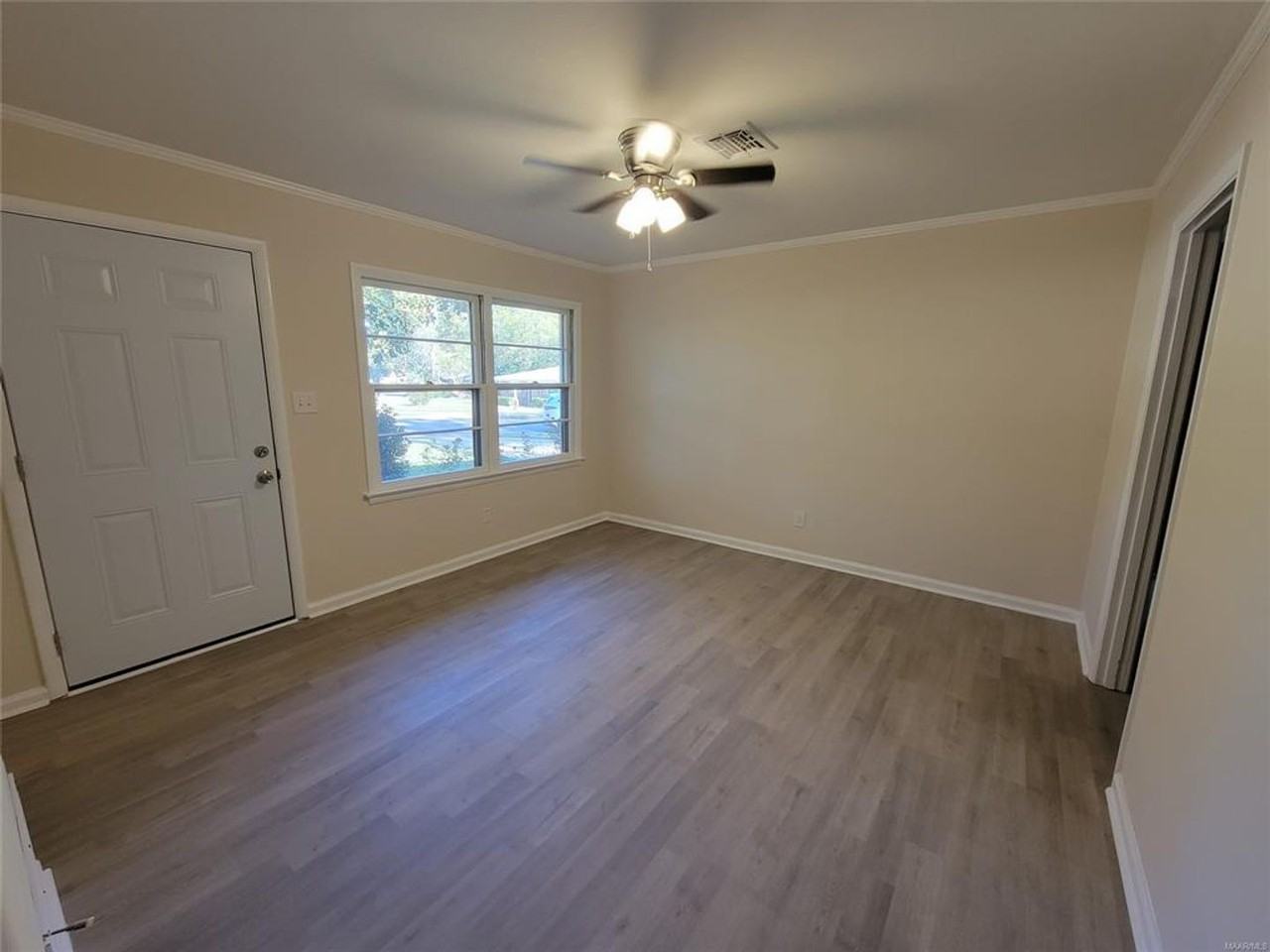 950 Karen Rd - Photo 5 of 23