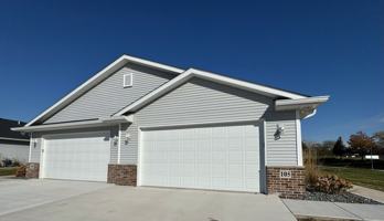 featured image of 105 HM 105 Beacon Harbor Circle