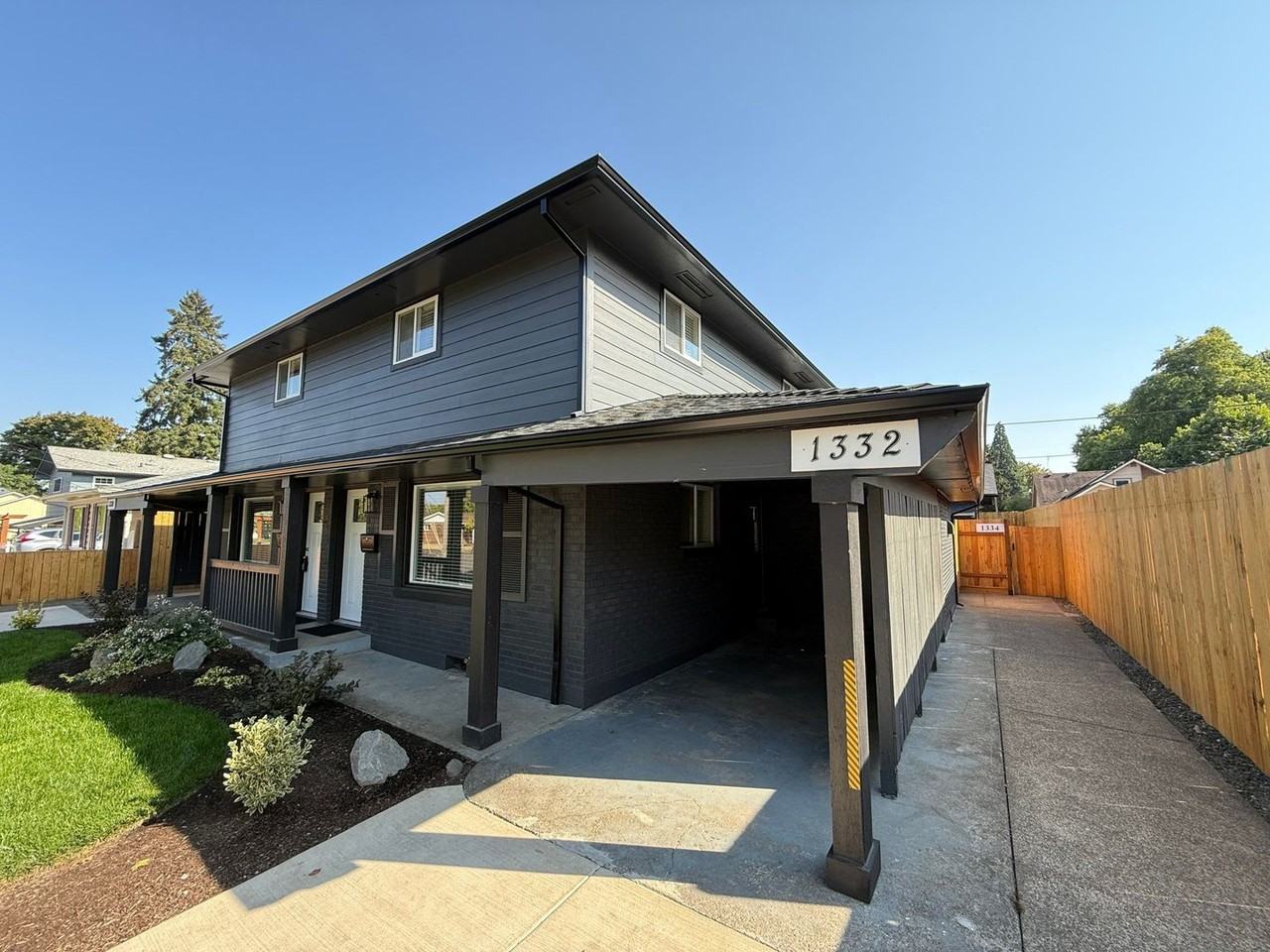 1330-1334 SW 8th Ave Triplex/crema102-626 - Photo 2 of 50