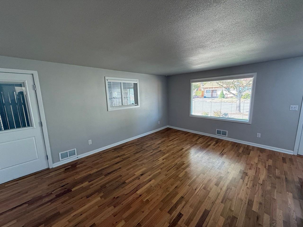 1330-1334 SW 8th Ave Triplex/crema102-626 - Photo 6 of 50