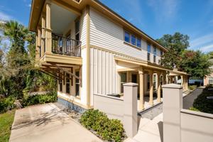 featured image of 717 Nw 10th St