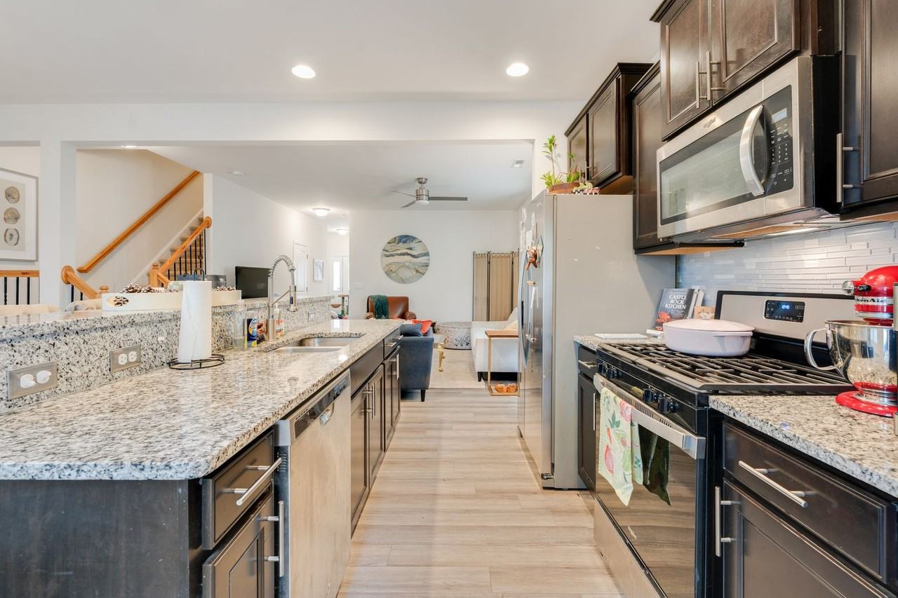 4413 Bethel Park Drive - Photo 6 of 20