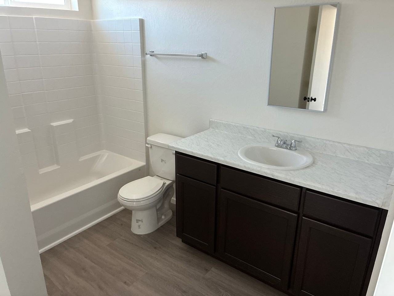 4709 S Willow Ln - Photo 4 of 17