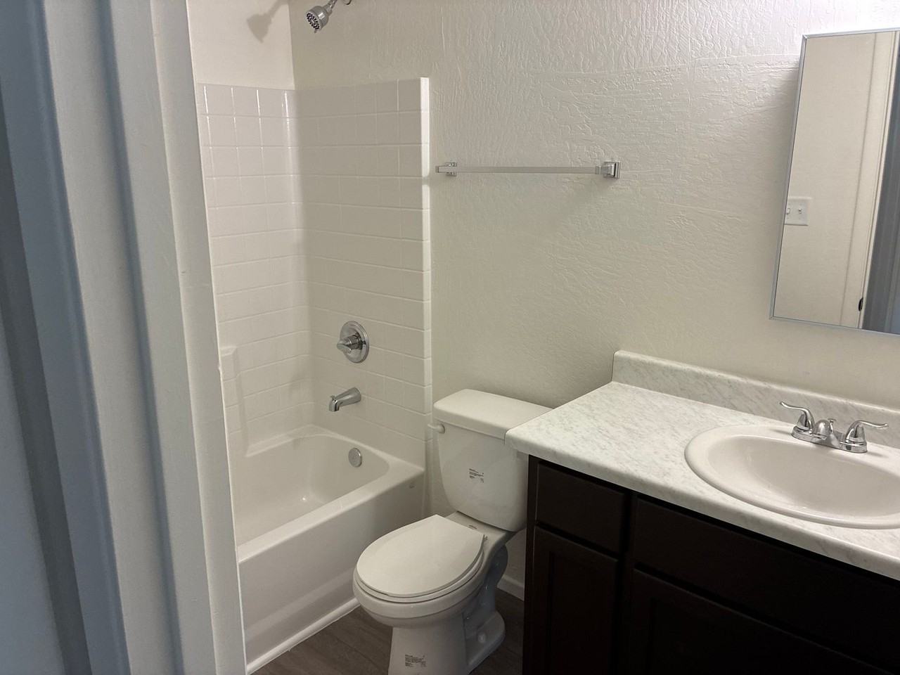 4709 S Willow Ln - Photo 5 of 17