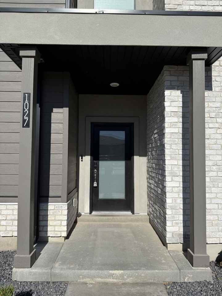 1027 200 East - Photo 3 of 36