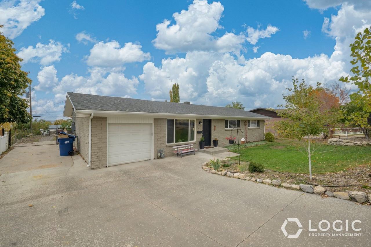 620 South 1300 East - Photo 2 of 26