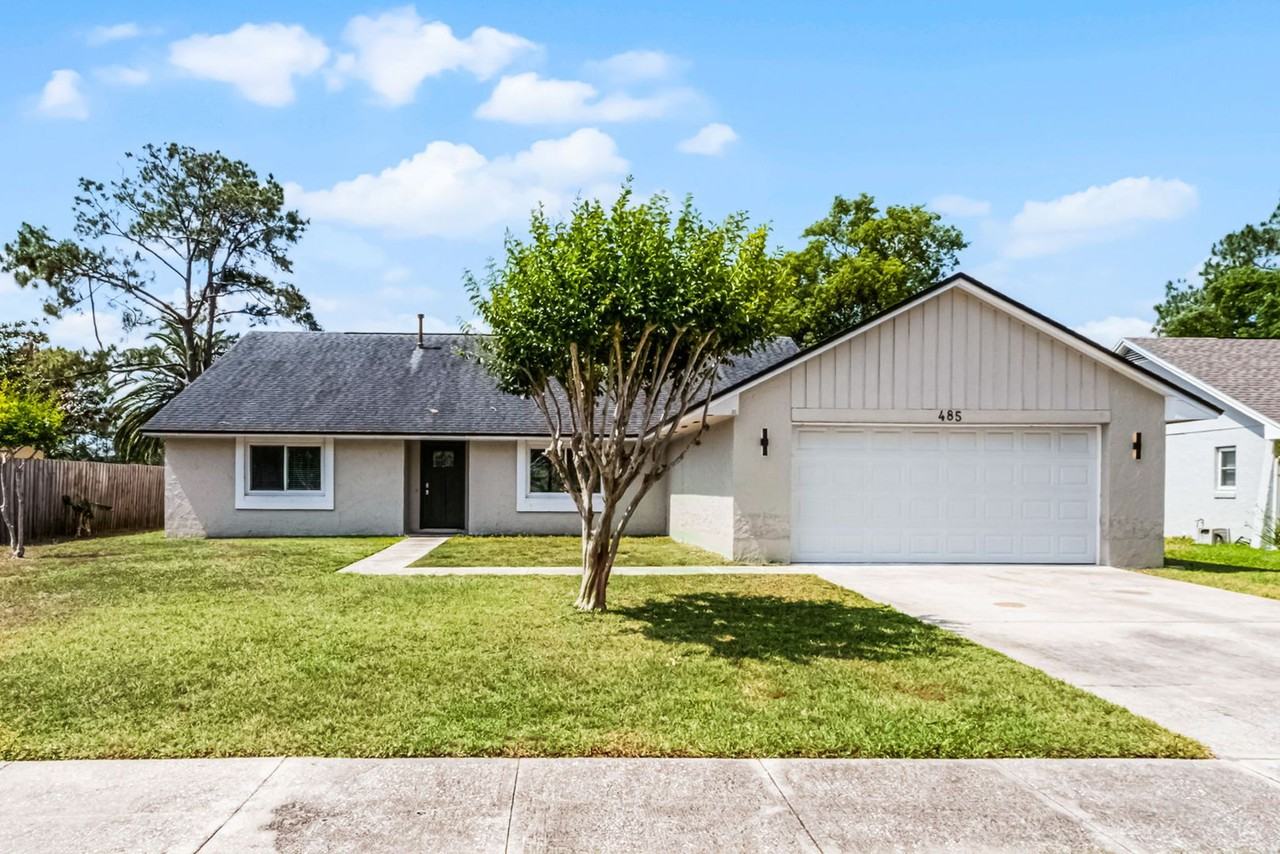 485 Lakeshore Drive - Photo 2 of 27