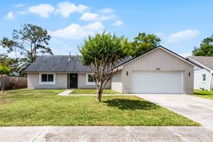 featured image of 485 Lakeshore Dr