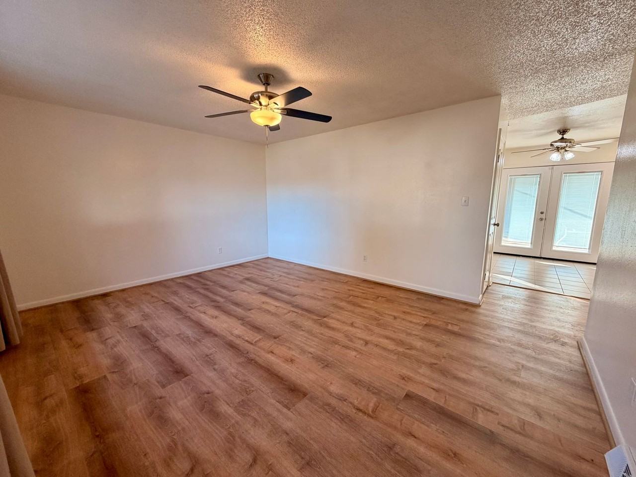 354 Monmouth Avenue - Photo 2 of 46