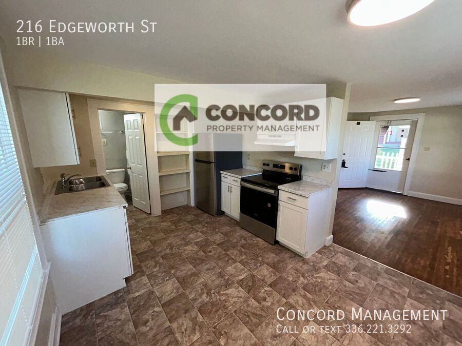 216 Edgeworth St - Photo 5 of 10