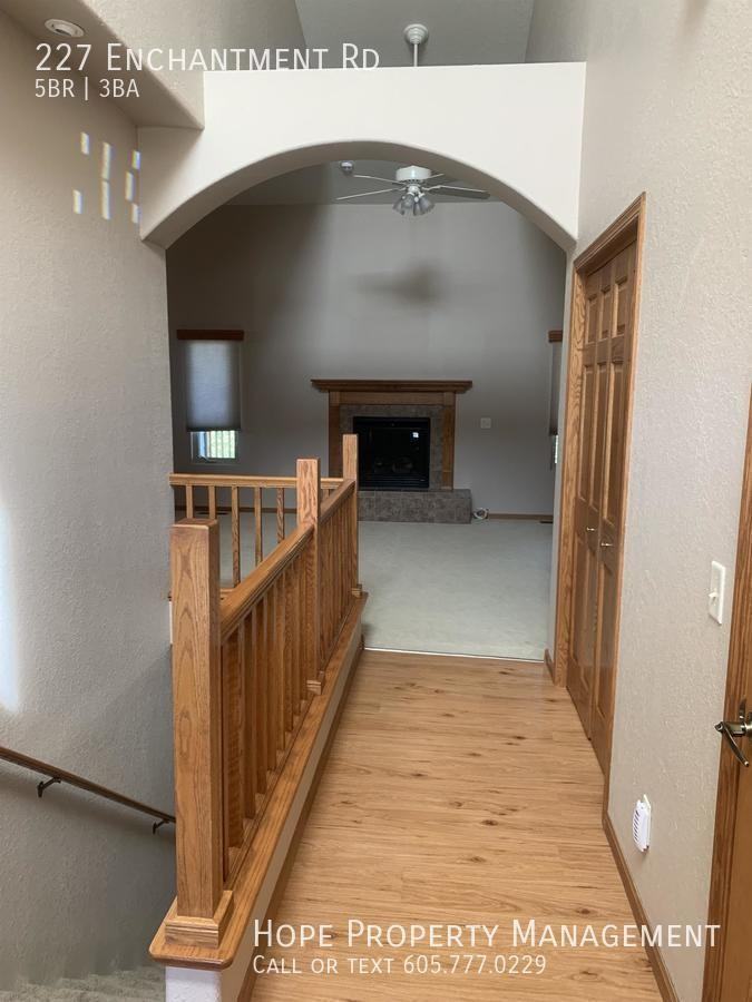 227 Enchantment Rd - Photo 2 of 26