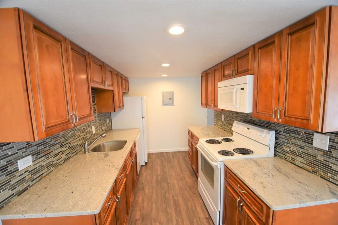 4440 Laguna Pl - Photo 5 of 26