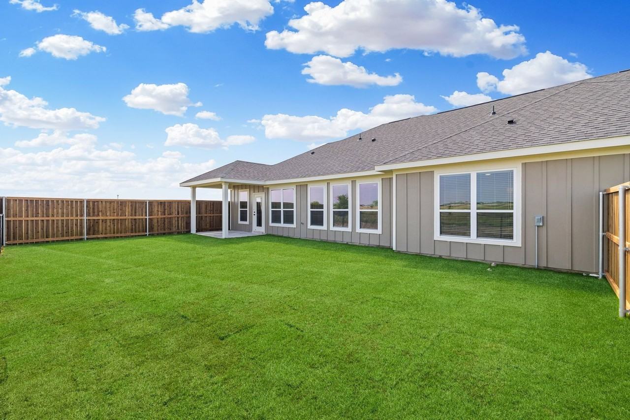 4011 Clovis St - Photo 4 of 27