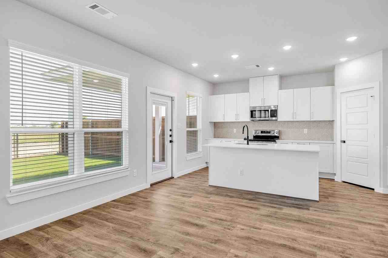 4011 Clovis St - Photo 7 of 27