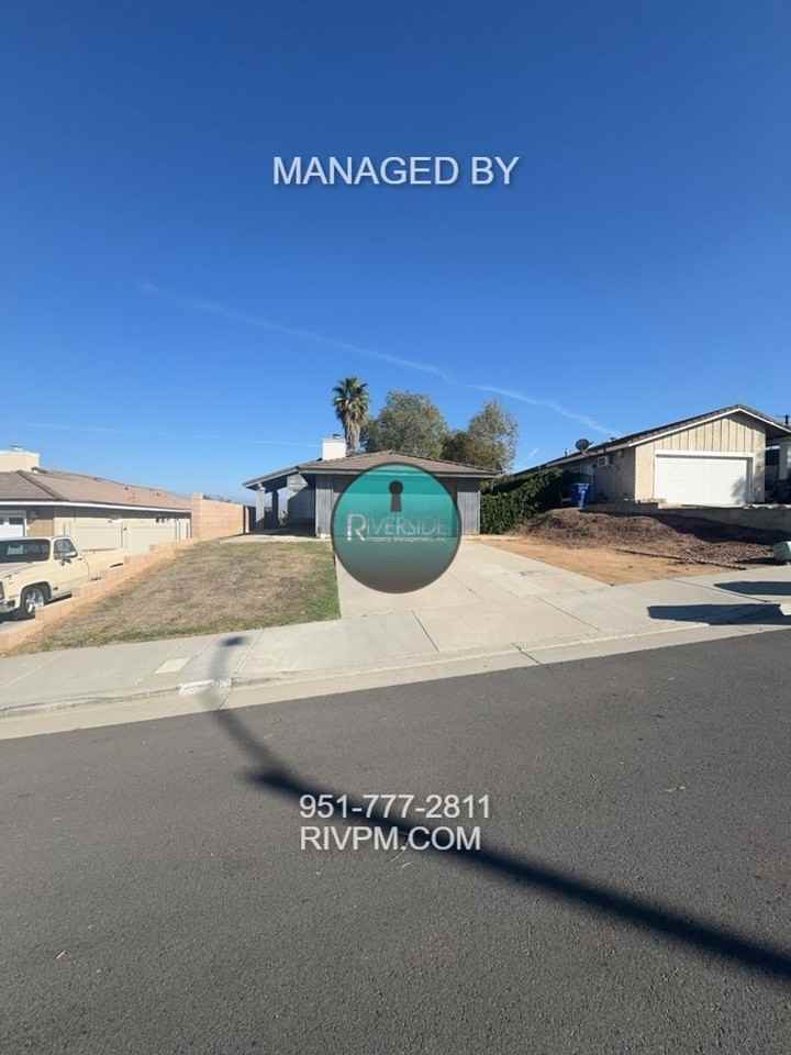 6070 Chester St - Photo 2 of 12