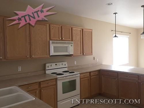 437 Galloway Drive - Photo 3 of 11