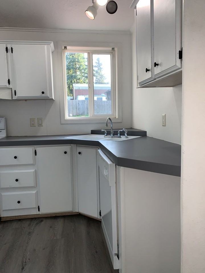 16008 34th St E - Photo 7 of 44