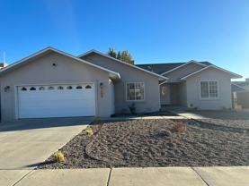 104 Park Cir - Photo 1 of 1