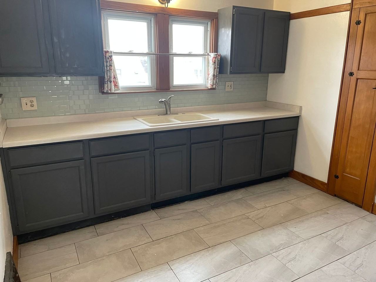 2100 S 85th St - Photo 2 of 11