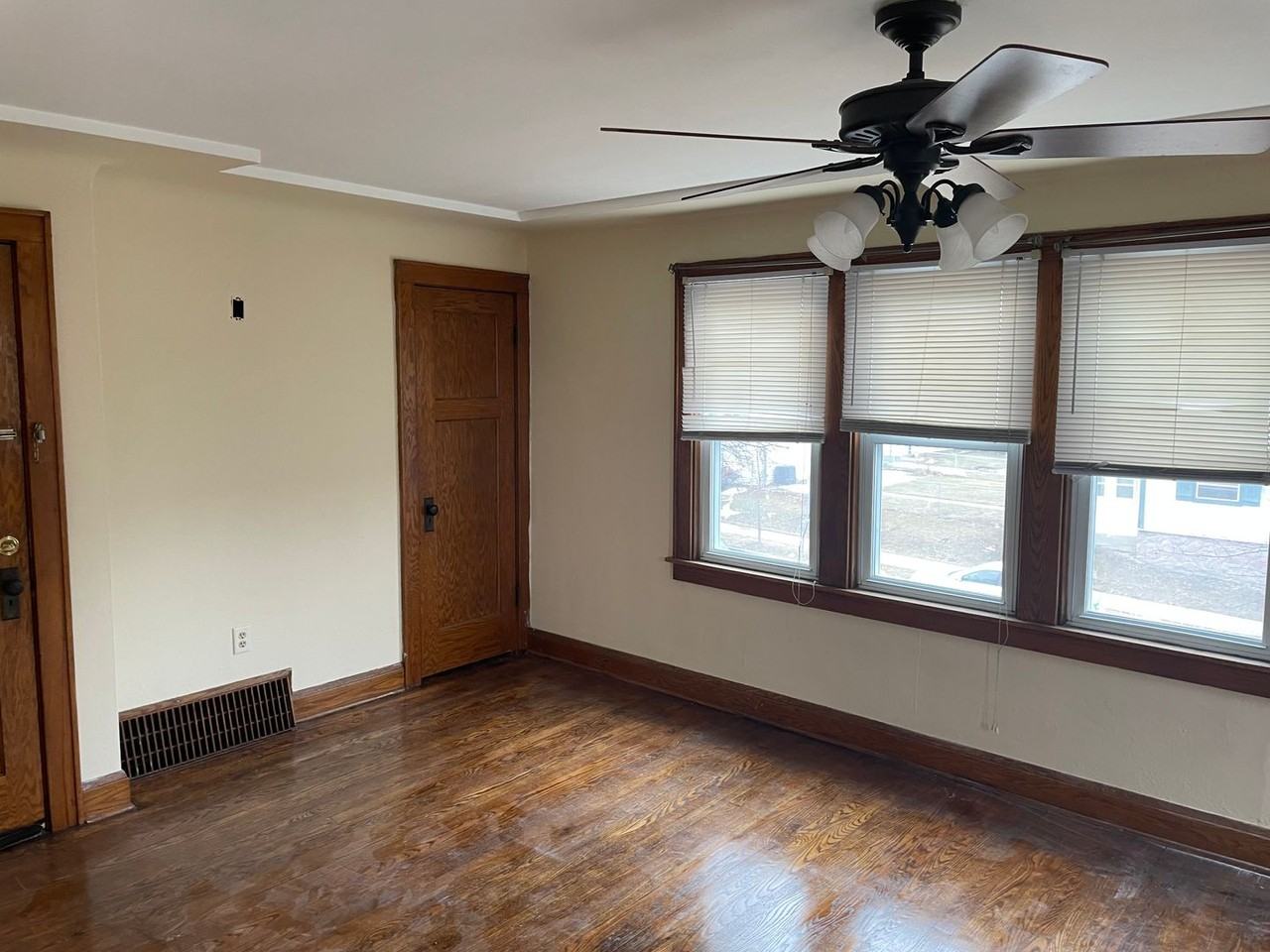 2100 S 85th St - Photo 5 of 11