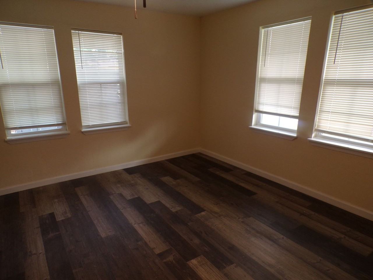 105 Sw 19th St - Photo 5 of 26