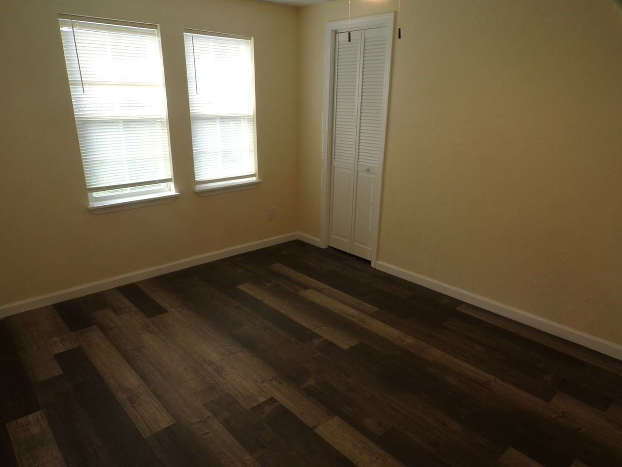 105 Sw 19th St - Photo 7 of 26
