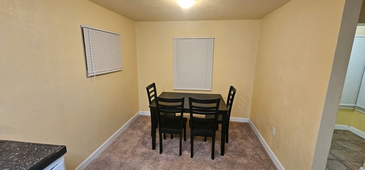 118 W Wilson Ave - Photo 3 of 9