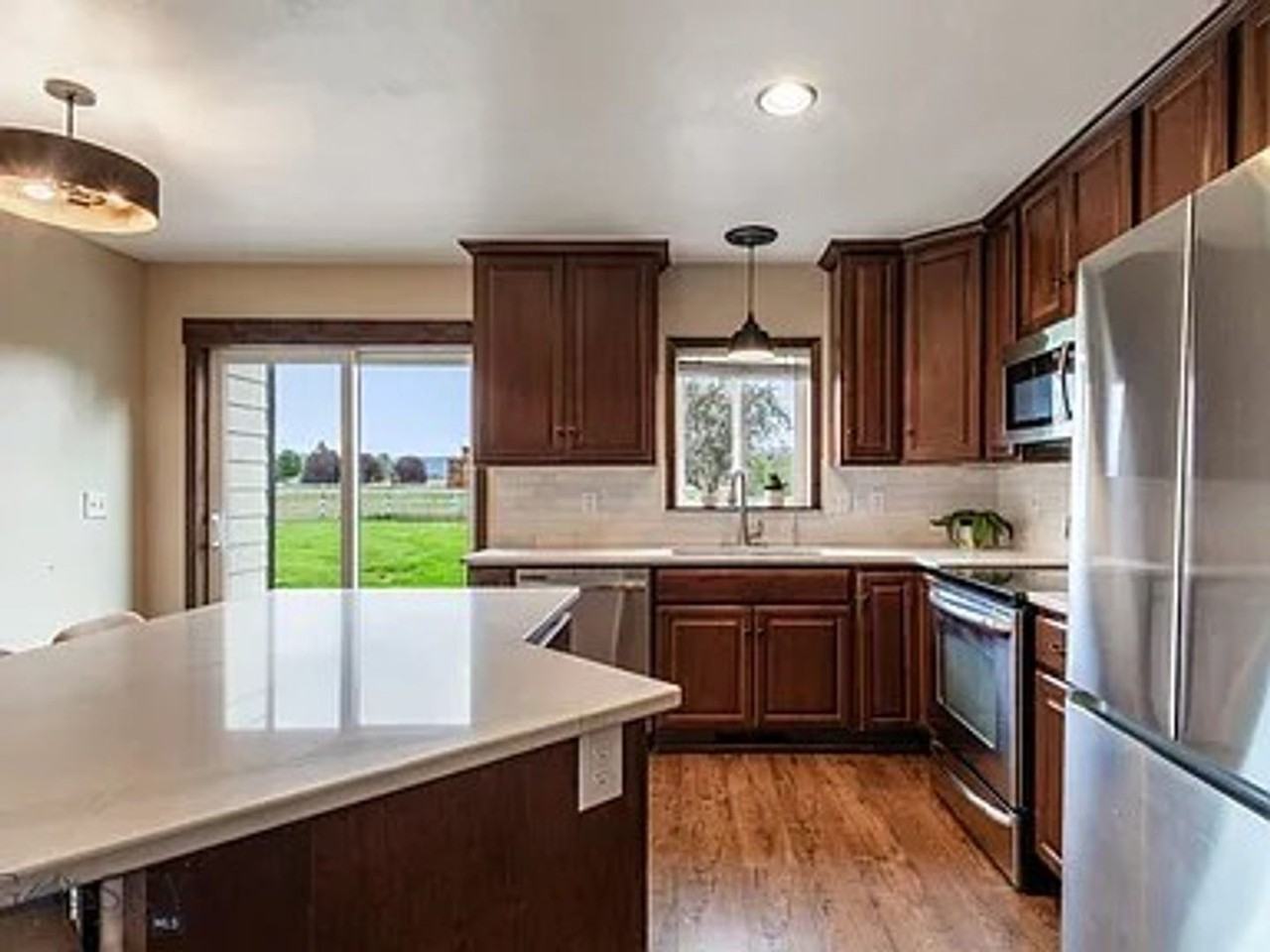 174 Valley Grove Dr - Photo 5 of 32