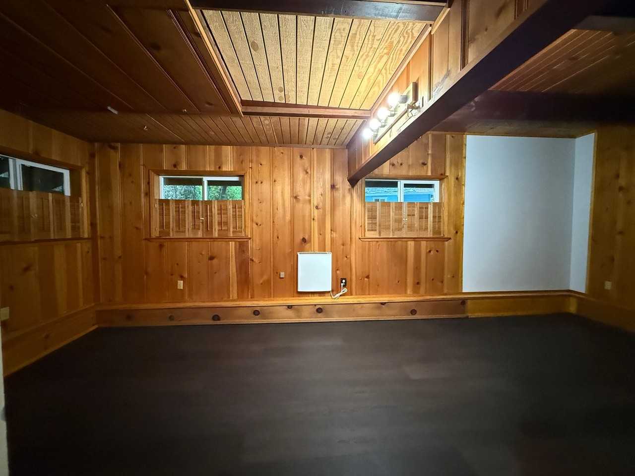 729 Willow Way - Photo 2 of 16