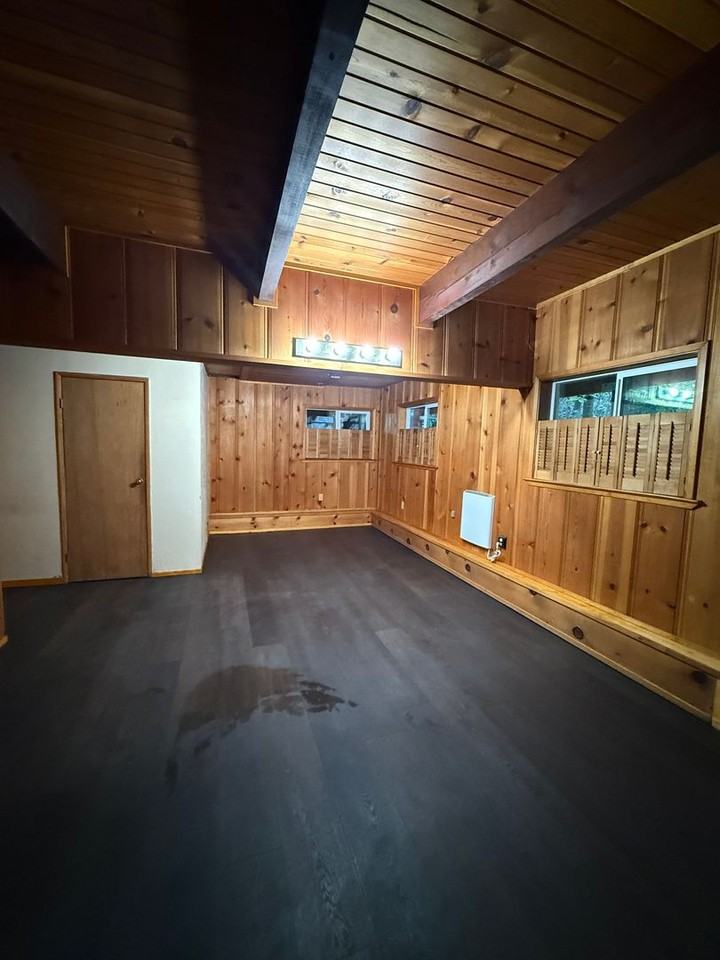 729 Willow Way - Photo 3 of 16