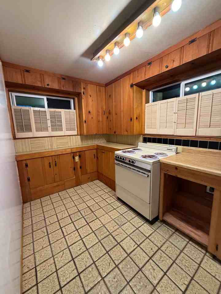 729 Willow Way - Photo 6 of 16