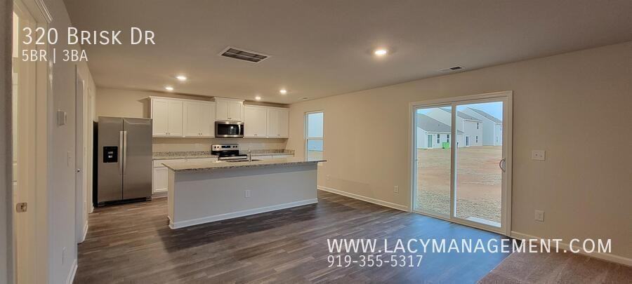 320 Brisk Drive - Photo 6 of 27