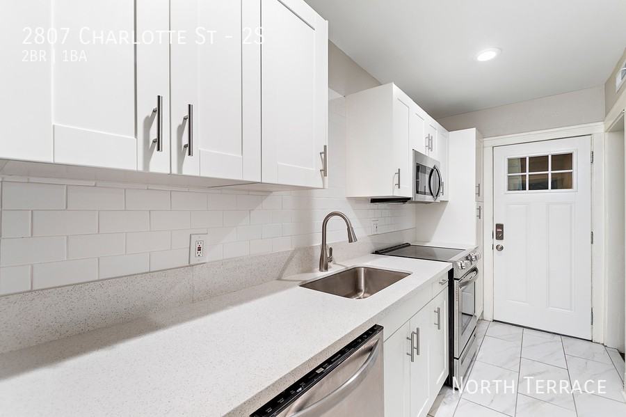 2807 Charlotte St #2S - Photo 5 of 16