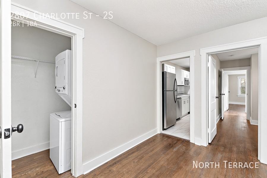 2807 Charlotte St #2S - Photo 6 of 16