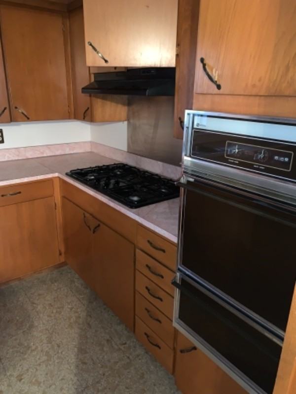 2026 Remco Brookline Dr - Photo 2 of 17