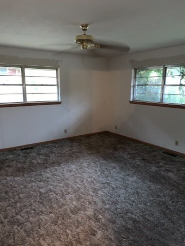 2026 Remco Brookline Dr - Photo 6 of 17