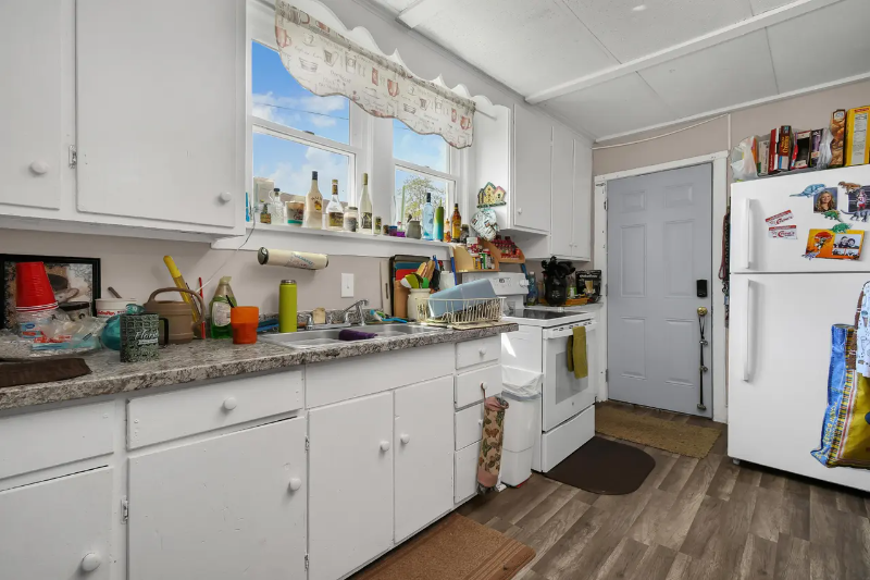 11 Jefferson St - Photo 4 of 14