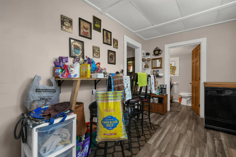 11 Jefferson St - Photo 5 of 14