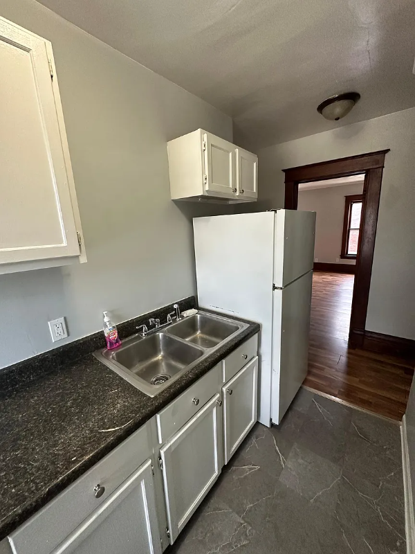 742 E Stockbridge Ave #2 - Photo 4 of 13