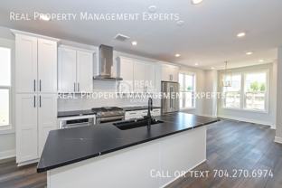 2140 Terwilliger Ter - Photo 1 of 1