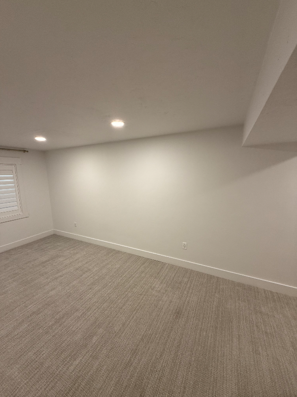 278 N Starboard Dr - Photo 2 of 16