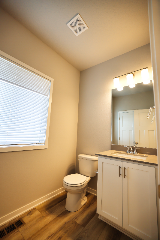 4728 167th Street - Photo 4 of 20